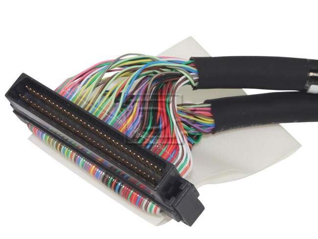 Amphenol CAB-SCSI-INT-HD68M-1m-U320-5CR-UP-OE Internal SCSI Ribbon Cable image 2
