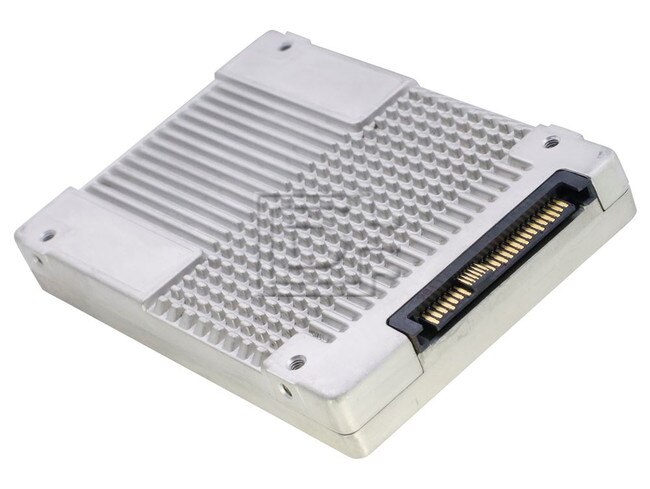 INTEL SSDPE2KX040T801 PCIe NVMe Solid State Drive Image 3 image