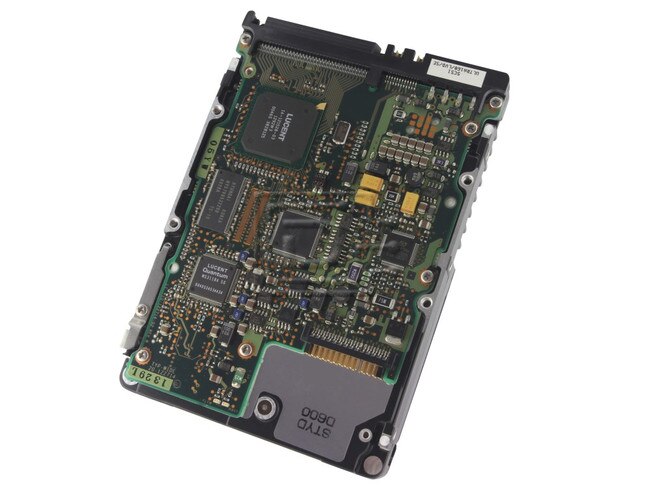 Maxtor TY36L011 68-Pin SCSI Hard Drive image 2