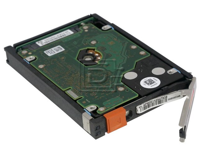 EMC V3-2S10-900 DK7SSD300 005049206 005049206 005049295 005049951 005049925 005049810 005049809 005050350 005050349 005050701 005050212 005050704 005050215 005051468 005051467 005051462 005051461 005051958 005051957 005052302 005052301 SAS Hard Drive Image 3 image